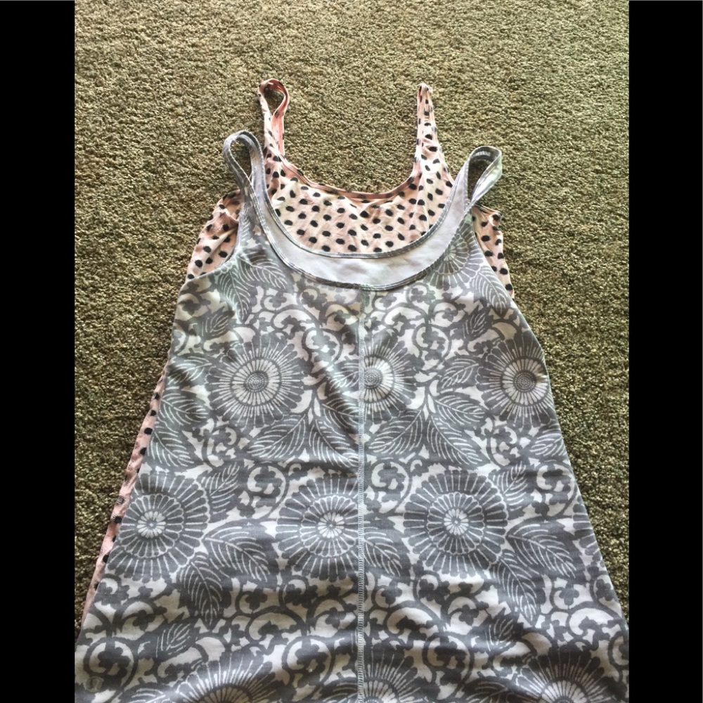 2 lululemon Tanks bundle (Printed)